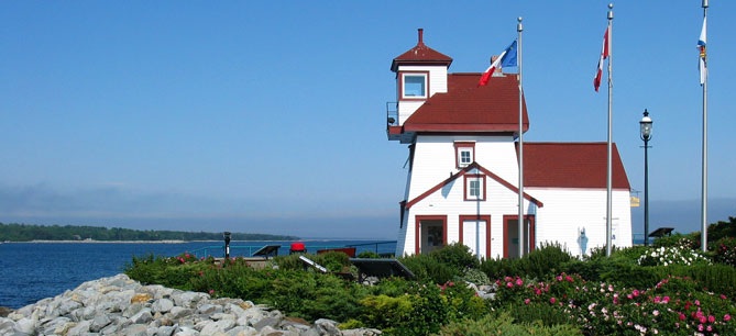 Fort Point Deniz Feneri Parkı